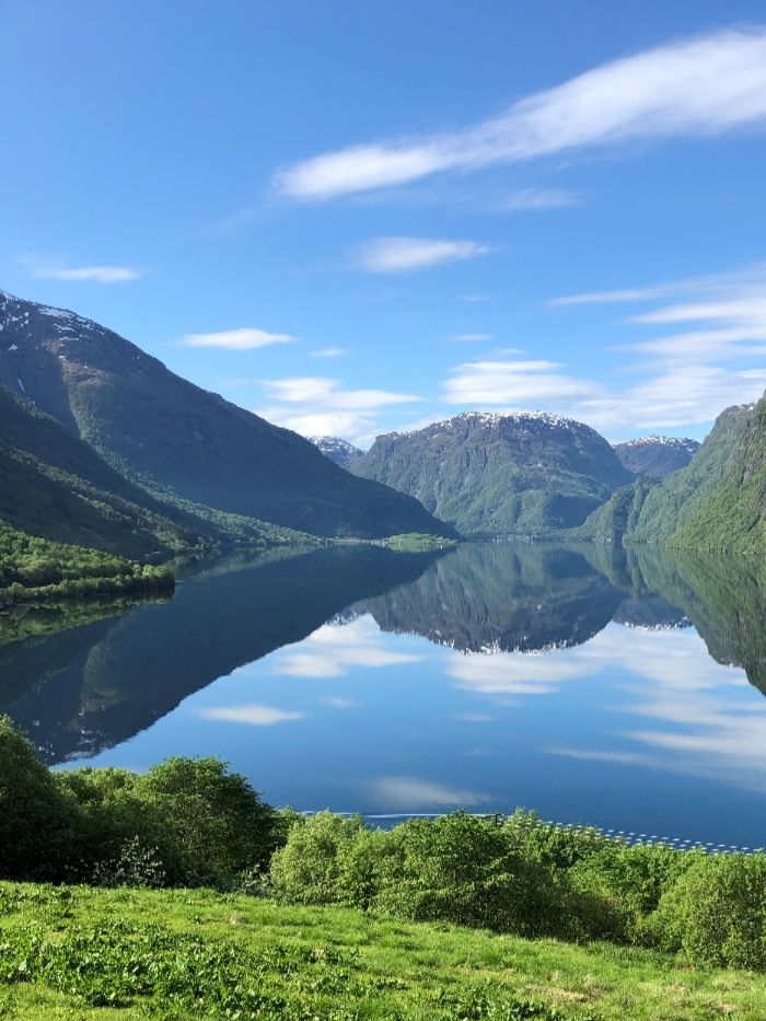 Velkommen til vakre Nordfjord og Hyen. 